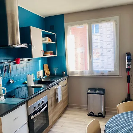 アパート Close To Chu